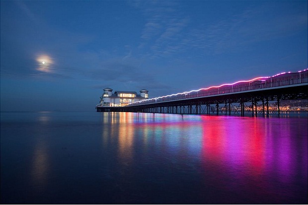 Reconstruction de la grande jetée
